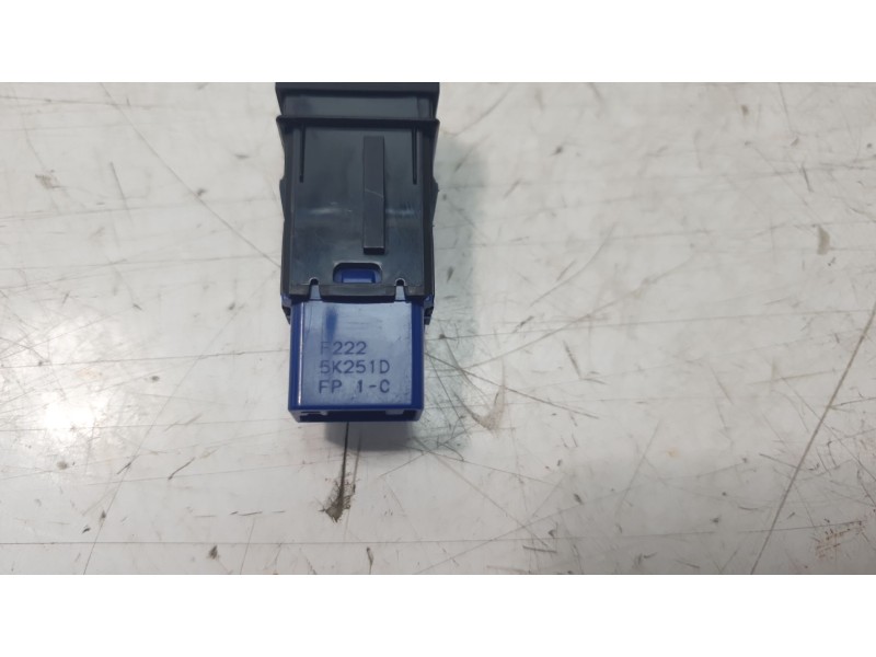 Recambio de interruptor para toyota yaris cross hybrid fwd style referencia OEM IAM F2225K251D  