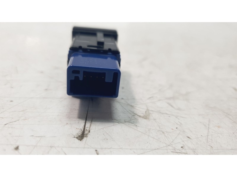 Recambio de interruptor para toyota yaris cross hybrid fwd style referencia OEM IAM F2225K251D  