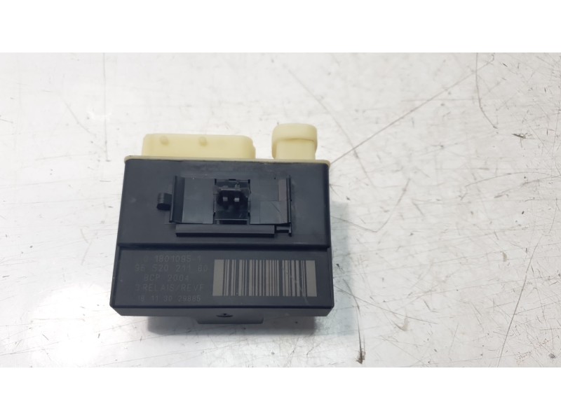 Recambio de caja precalentamiento para citroën c4 cactus origins referencia OEM IAM 9652021180  