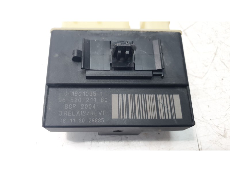 Recambio de caja precalentamiento para citroën c4 cactus origins referencia OEM IAM 9652021180  