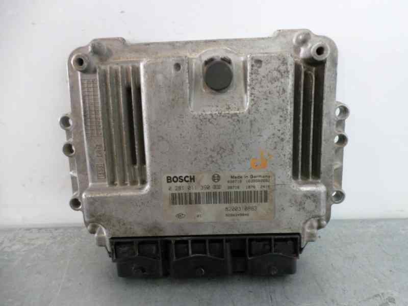 Recambio de centralita motor uce para renault megane ii berlina 5p luxe privilege referencia OEM IAM 8200310863 0281011390 82003