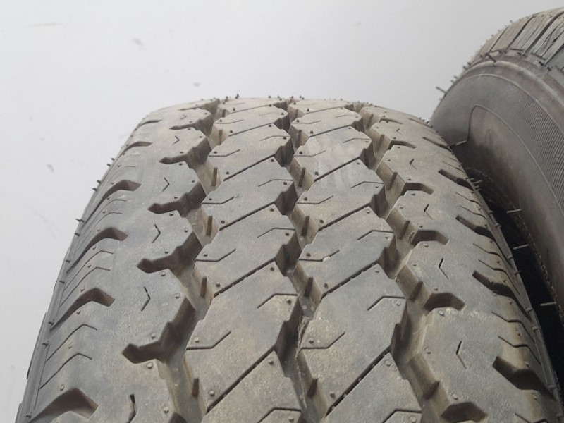 Recambio de rueda para invicta metro pick up electrico referencia OEM IAM 1657014  