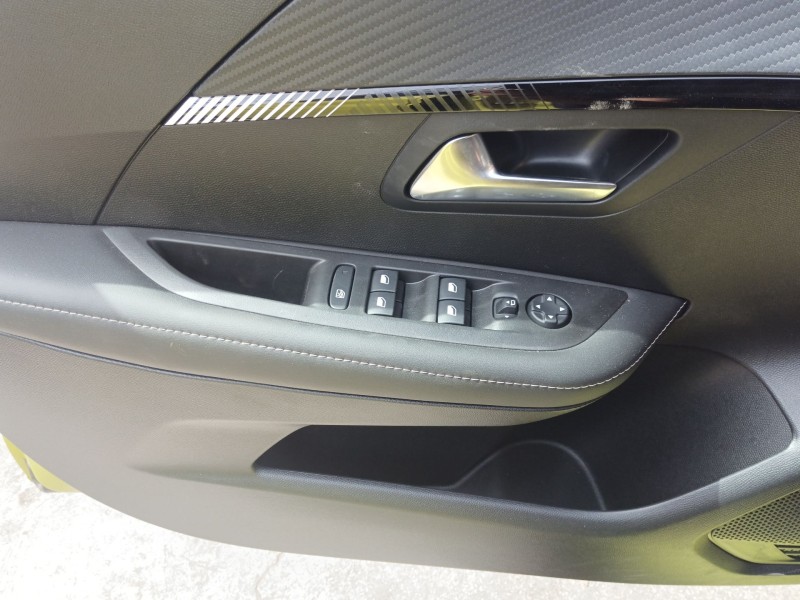 Recambio de mando elevalunas delantero izquierdo para peugeot 208 ii (ub_, up_, uw_, uj_) 1.2 puretech 100 referencia OEM IAM   