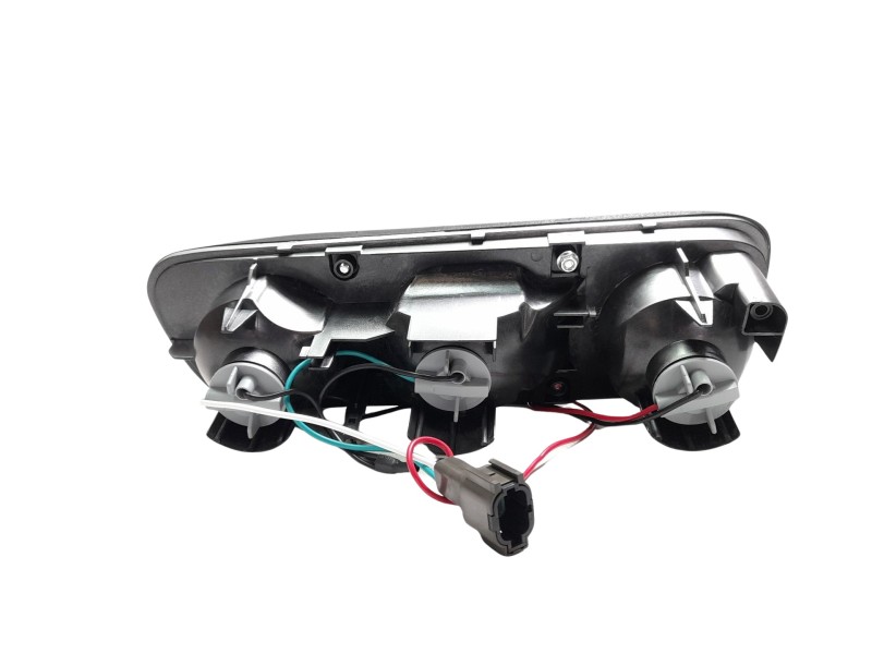 Recambio de piloto trasero derecho para nissan terrano/terrano.ii (r20) referencia OEM IAM 265500X001 P510 