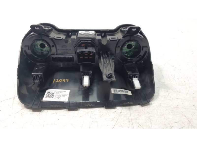 Recambio de mando calefaccion / aire acondicionado para kia stonic (ybcuv) concept referencia OEM IAM 97250H8020LEF  