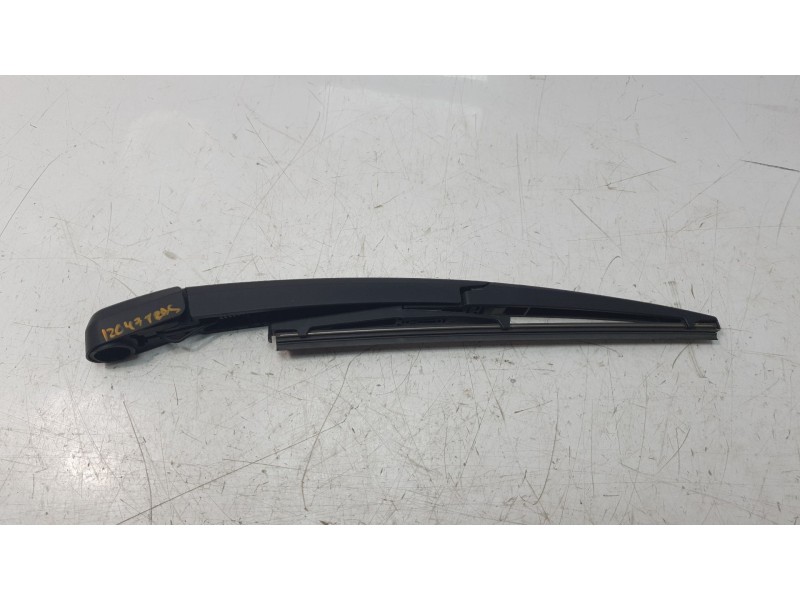 Recambio de brazo limpia trasero para kia stonic (ybcuv) concept referencia OEM IAM 988112P000  