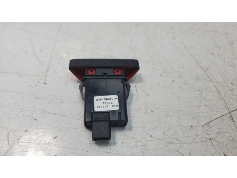 Recambio de warning para ford ka+ 1.2 ti-vct cat referencia OEM IAM E3B513A350AA  