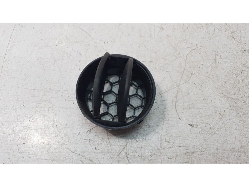 Recambio de rejilla aireadora para seat ibiza iv (6j5, 6p1) 1.4 tdi referencia OEM IAM 6P0819110  