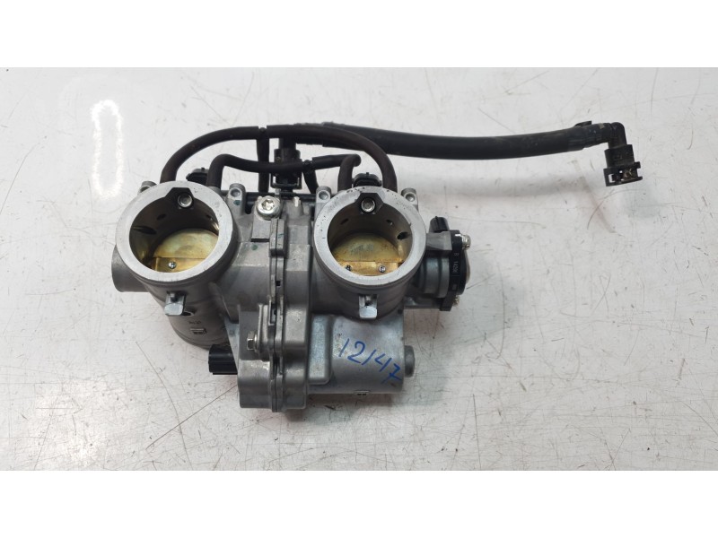 Recambio de cuerpo de inyeccion para honda crf crf 1100 l africa twin dct referencia OEM IAM 16400MKSE01  