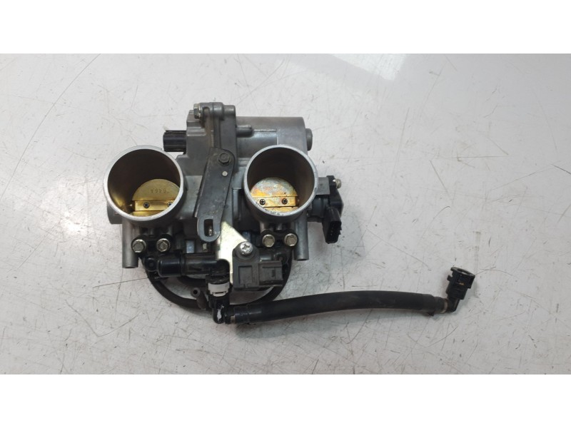 Recambio de cuerpo de inyeccion para honda crf crf 1100 l africa twin dct referencia OEM IAM 16400MKSE01  