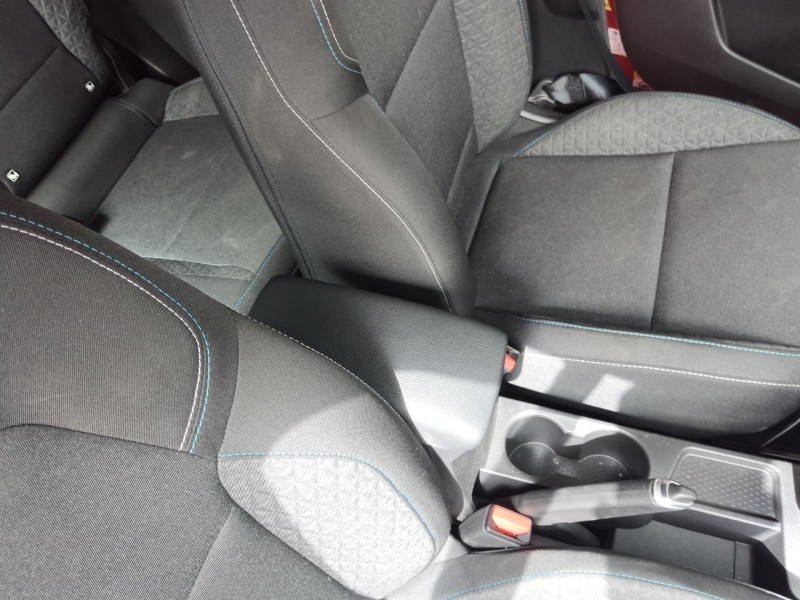 Recambio de apoyabrazos central para renault captur ii (hf_) tce 90 (hfm6) referencia OEM IAM   