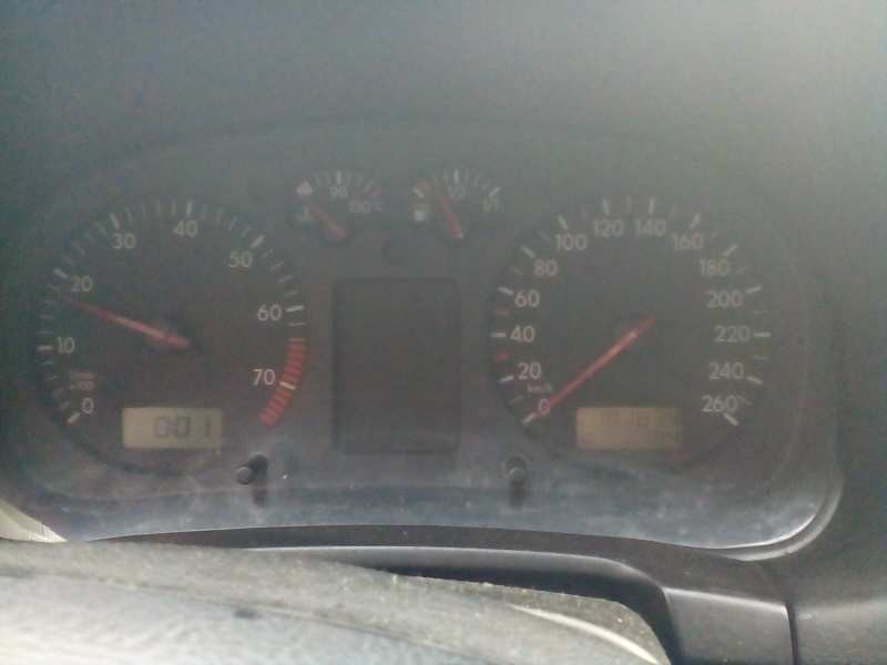 volkswagen golf iv variant (1j5) del año 2002