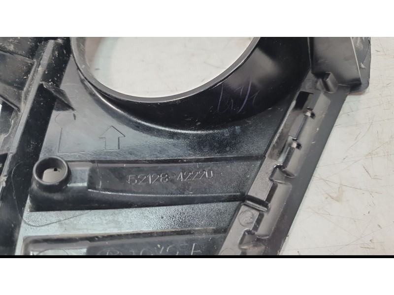 Recambio de moldura para toyota rav 4 v (_a5_, _h5_) 2.5 hybrid (axah52) referencia OEM IAM 5212842220  