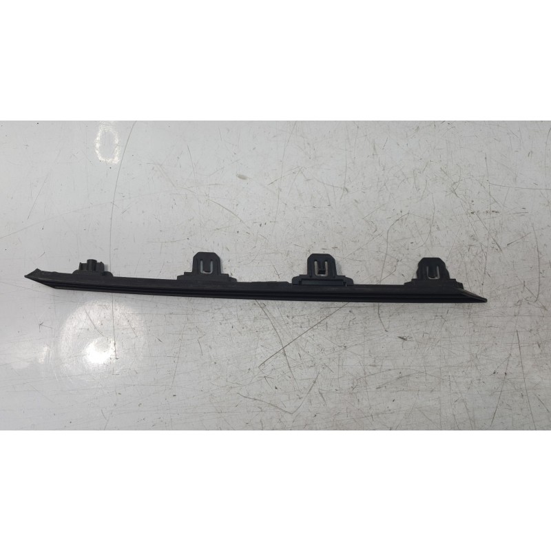 Recambio de moldura para toyota rav 4 v (_a5_, _h5_) 2.5 hybrid (axah52) referencia OEM IAM 531242060  