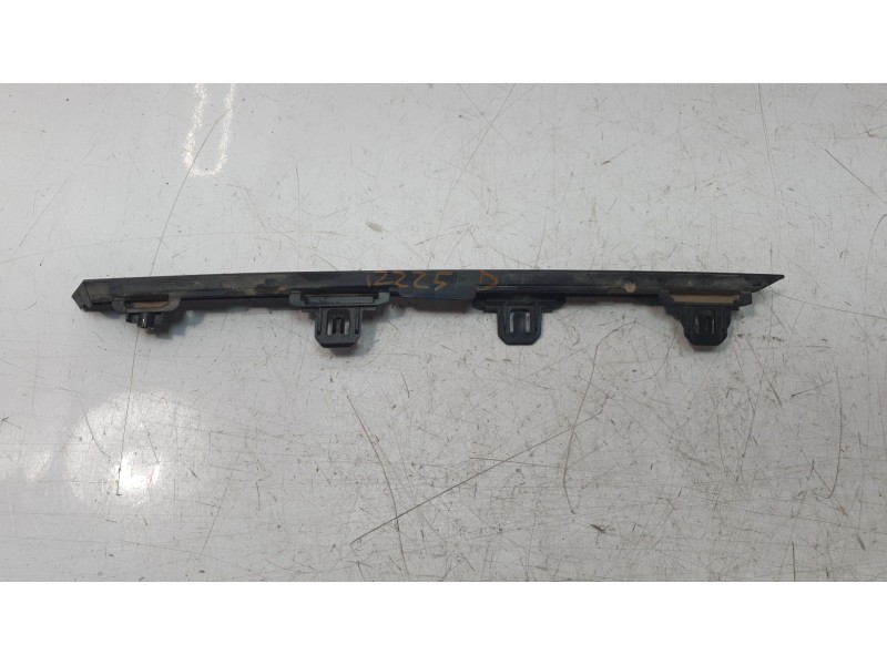 Recambio de moldura para toyota rav 4 v (_a5_, _h5_) 2.5 hybrid (axah52) referencia OEM IAM 531242060  