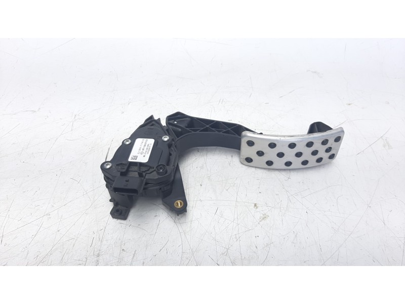 Recambio de potenciometro pedal para smart fortwo coupe 0.9 turbo cat referencia OEM IAM A4532900800  