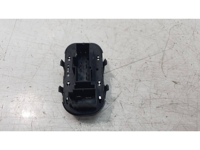 Recambio de mando elevalunas delantero izquierdo para ford focus i (daw, dbw) 1.6 16v referencia OEM IAM 98AG14529AC  