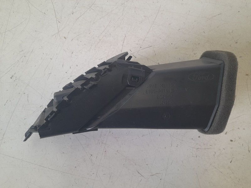 Recambio de rejilla aireadora para ford ka+ 1.2 ti-vct cat referencia OEM IAM E3B5A01820A  