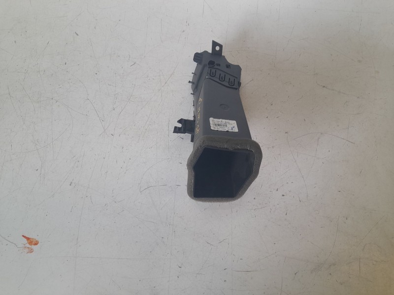 Recambio de rejilla aireadora para ford ka+ 1.2 ti-vct cat referencia OEM IAM E3B5A01820A  