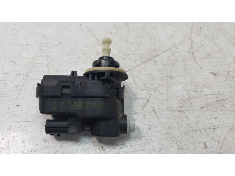 Recambio de motor regulacion faros para renault megane iv sedán 1.5 blue dci 115 (lva6) referencia OEM IAM 260566235R  