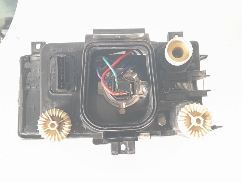 Recambio de faro izquierdo para seat ibiza ii (6k1) 1.9 tdi referencia OEM IAM 205366B  