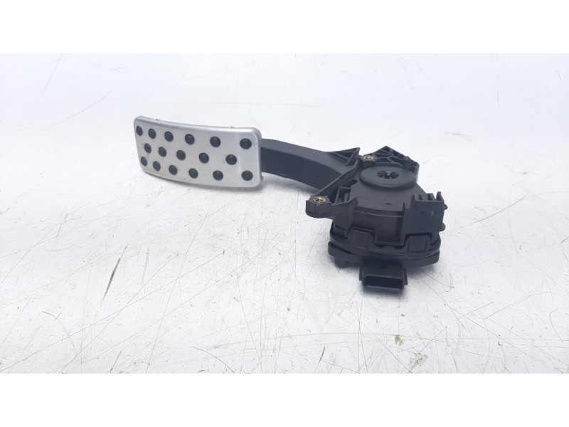 Recambio de potenciometro pedal para smart fortwo coupe 0.9 turbo cat referencia OEM IAM A4532900800  
