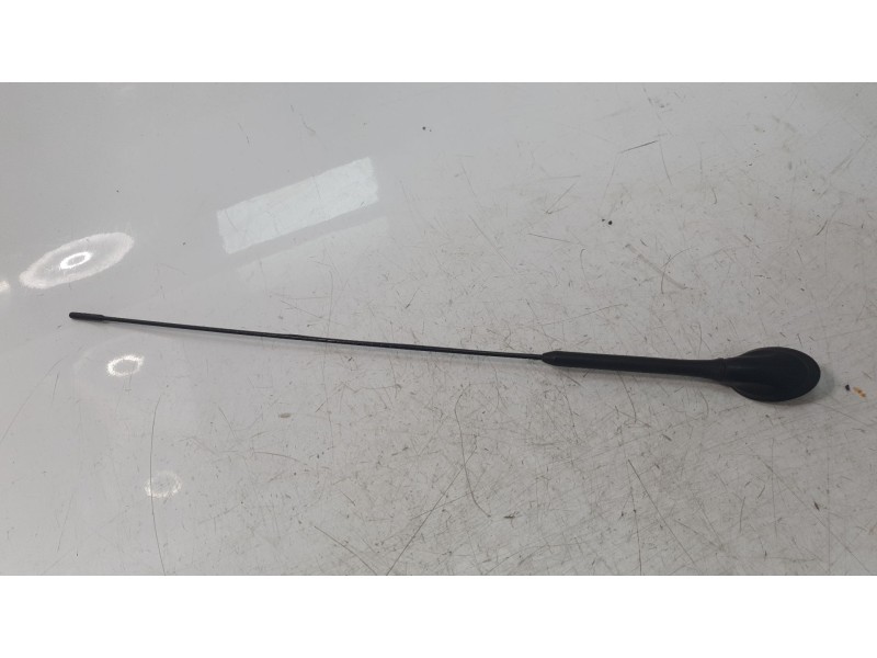 Recambio de antena para ford ka+ 1.2 ti-vct cat referencia OEM IAM AV1T18828AA  