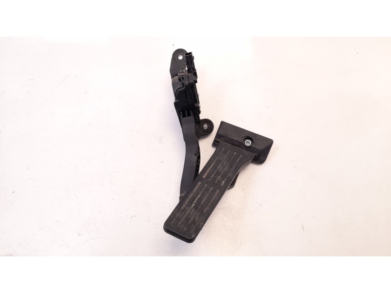 Recambio de potenciometro pedal para hyundai i30 (gd) 1.6 gdi cat referencia OEM IAM 327003XXXX  
