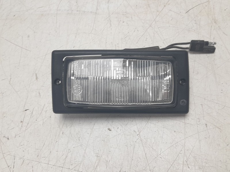 Recambio de faro antiniebla izquierdo para renault 19 ii (b/c53_) 1.4 referencia OEM IAM 7701038410  
