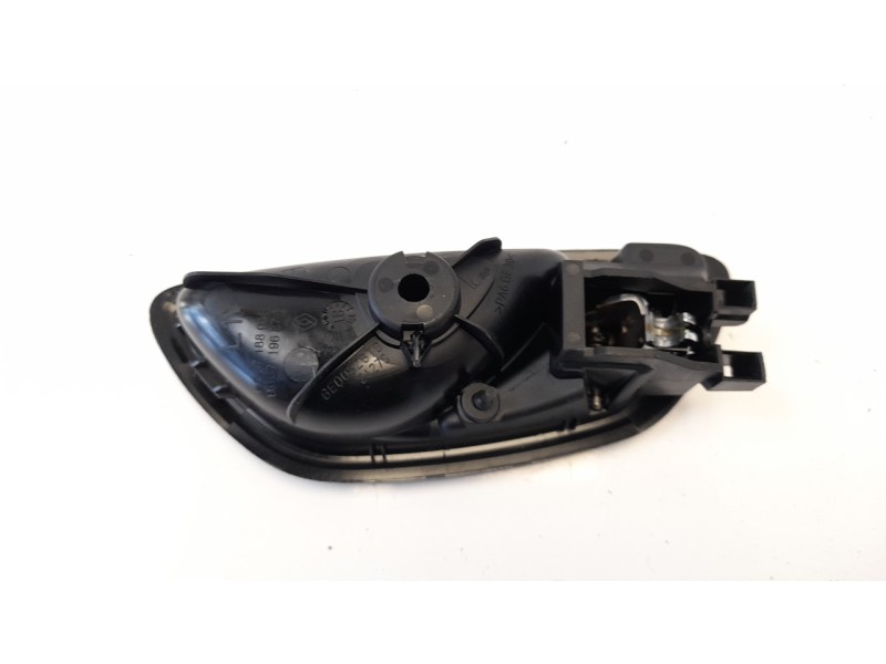 Recambio de maneta interior delantera izquierda para renault megane iv berlina 5p 1.5 dci diesel fap energy referencia OEM IAM 8