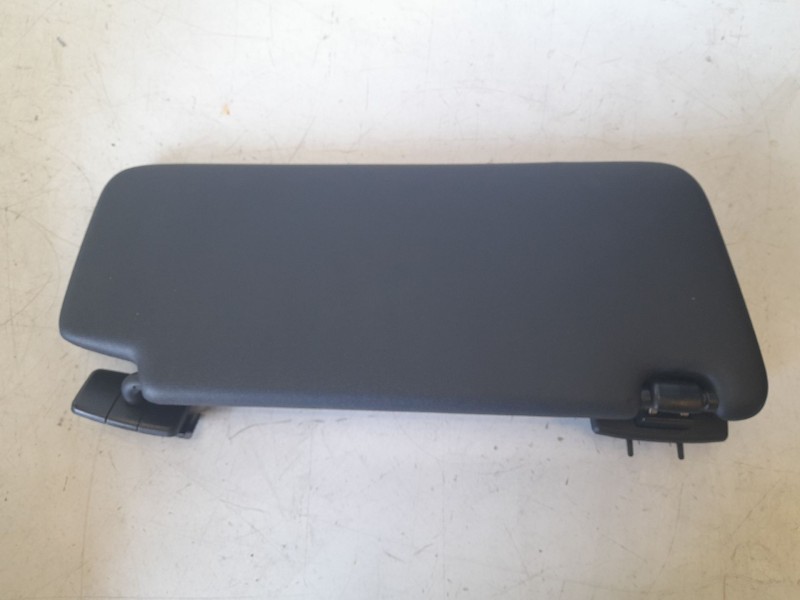 Recambio de parasol izquierdo para mercedes-benz clase b sports tourer (w247) b 200 d (247.012) referencia OEM IAM 1778106100  