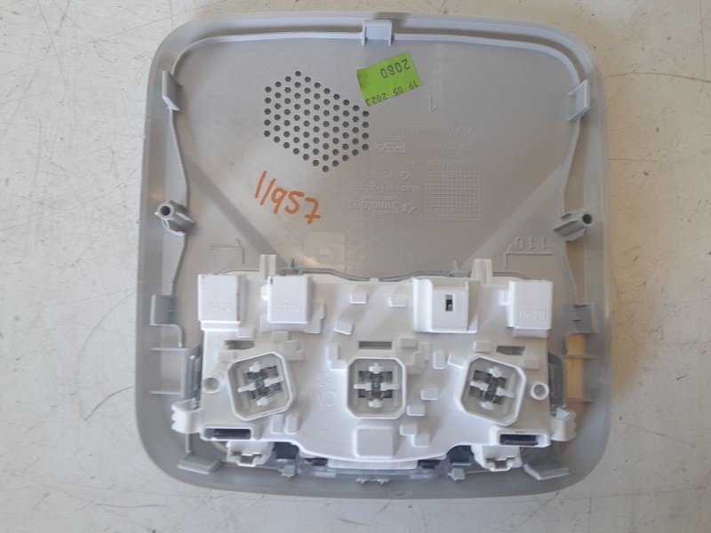 Recambio de luz interior para citroën c4 berlina e-feel pack referencia OEM IAM 96887776UW  