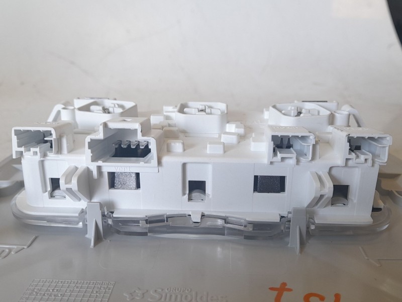 Recambio de luz interior para citroën c4 berlina e-feel pack referencia OEM IAM 96887776UW  