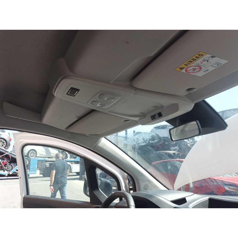 Recambio de luz interior para renault kangoo iii furgoneta/monovolumen e-tech electric referencia OEM IAM   