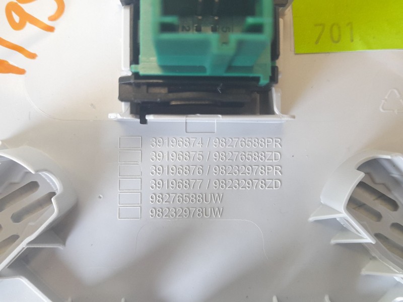 Recambio de luz interior para citroën c4 berlina e-feel pack referencia OEM IAM 96887290UW  