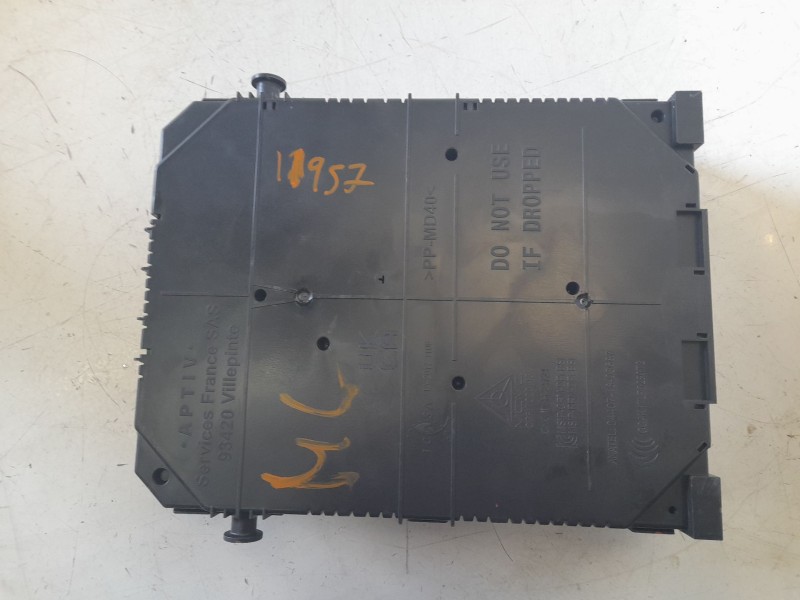 Recambio de caja reles / fusibles para citroën c4 berlina e-feel pack referencia OEM IAM 9832880380  