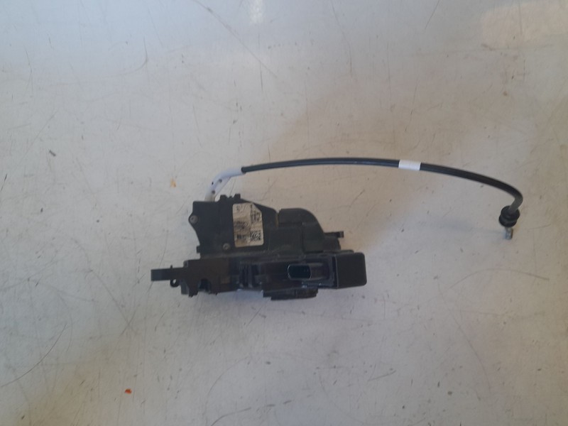 Recambio de cerradura puerta delantera derecha para citroën c4 berlina e-feel pack referencia OEM IAM 9832797780  