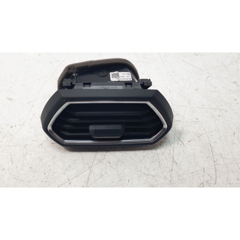 Recambio de aireador izquierdo para seat leon sportstourer (kl8, kld) 2.0 tdi referencia OEM IAM 5FB820901AUNB  