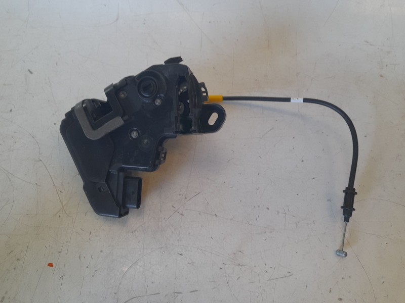 Recambio de cerradura puerta trasera derecha para citroën c4 berlina e-feel pack referencia OEM IAM 9832797480  