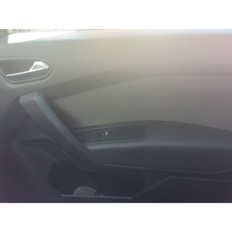 Recambio de mando elevalunas delantero derecho para renault kangoo iii furgoneta/monovolumen e-tech electric referencia OEM IAM 