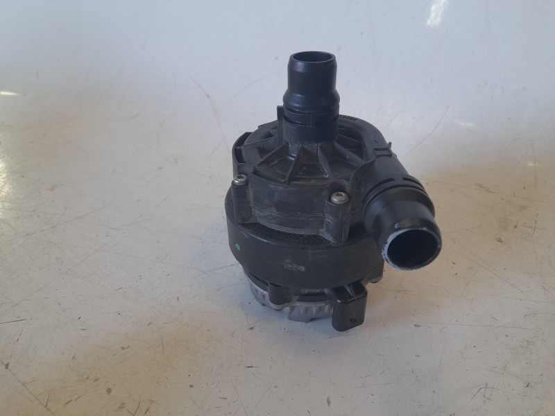 Recambio de bomba agua para citroën c4 berlina e-feel pack referencia OEM IAM 0392024023  