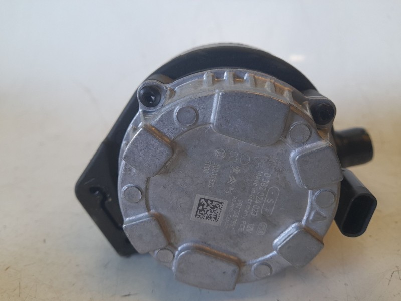 Recambio de bomba agua para citroën c4 berlina e-feel pack referencia OEM IAM 0392024023  