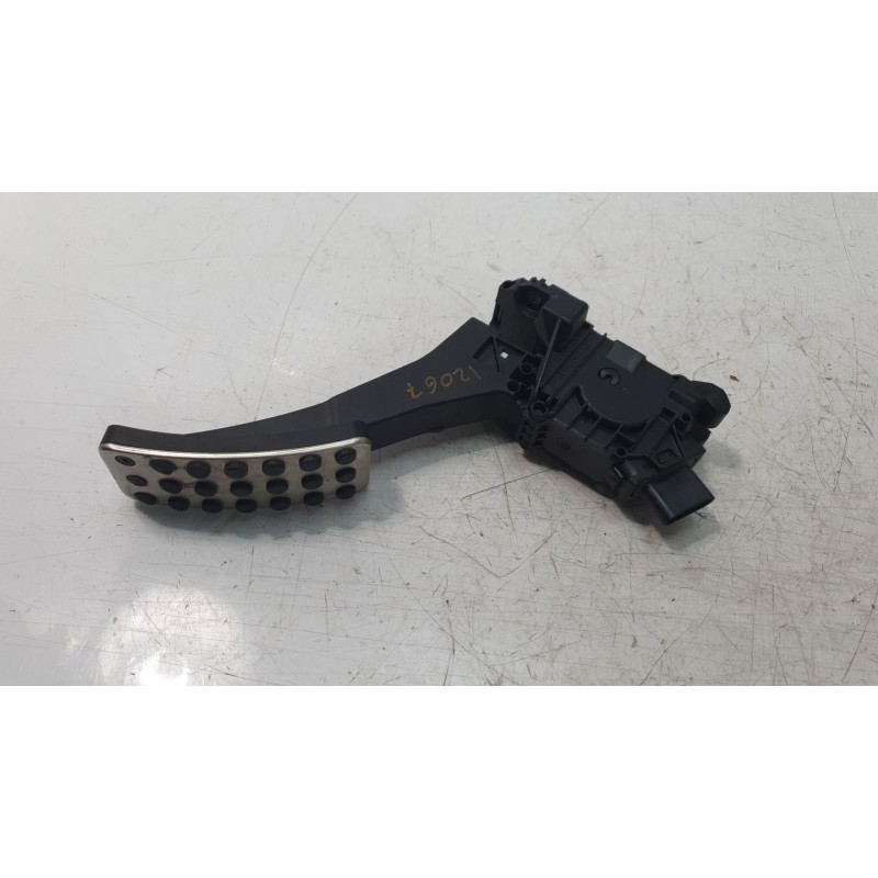 Recambio de potenciometro pedal para mercedes-benz clase b sports tourer (w247) b 200 d (247.012) referencia OEM IAM A1773001900