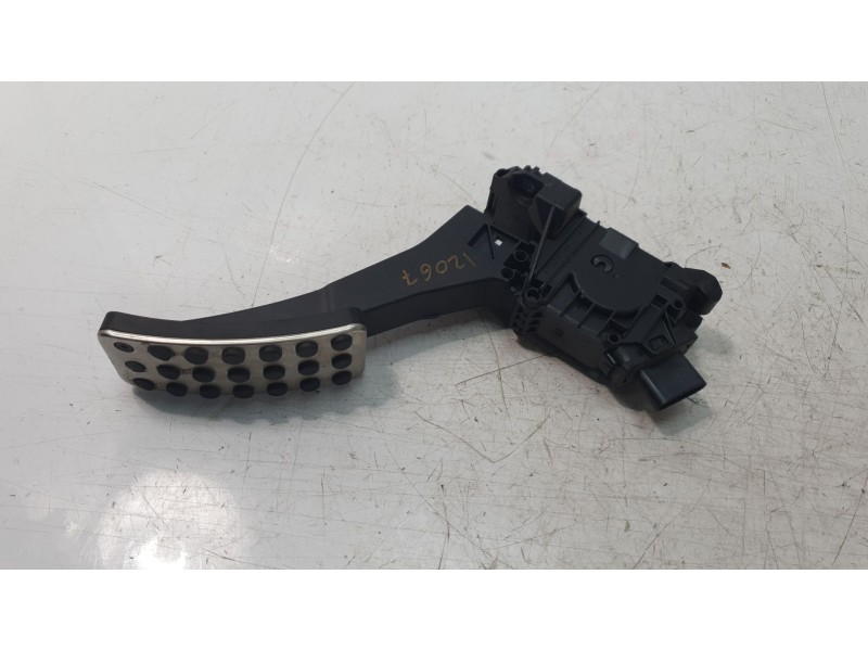 Recambio de potenciometro pedal para mercedes-benz clase b sports tourer (w247) b 200 d (247.012) referencia OEM IAM A1773001900
