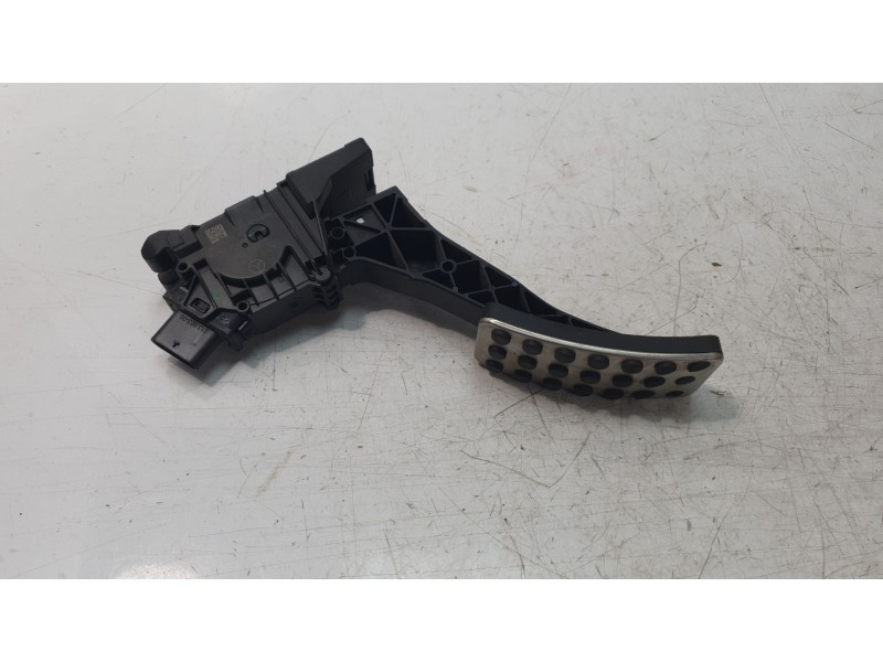 Recambio de potenciometro pedal para mercedes-benz clase b sports tourer (w247) b 200 d (247.012) referencia OEM IAM A1773001900