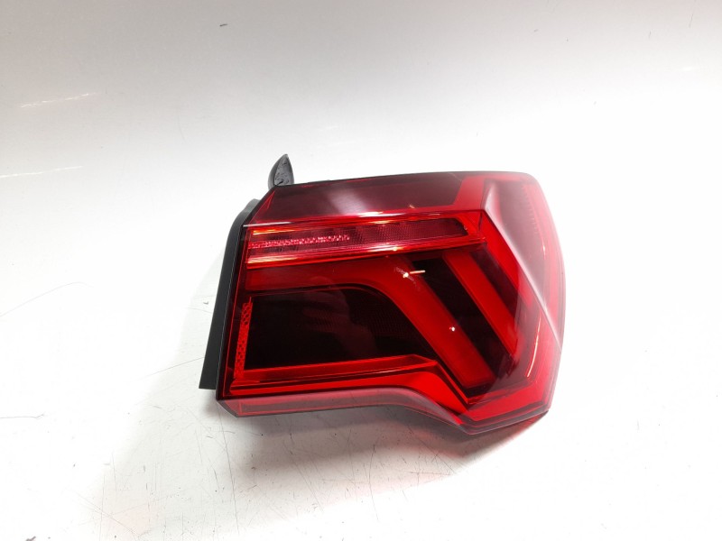 Recambio de piloto trasero derecho para audi q3 sportback (f3n) 40 tdi quattro referencia OEM IAM 83A945092  