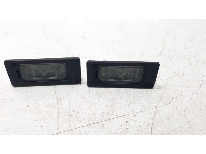 Recambio de piloto matricula para jaguar f-pace 300 sport awd referencia OEM IAM GX7313B627AB  