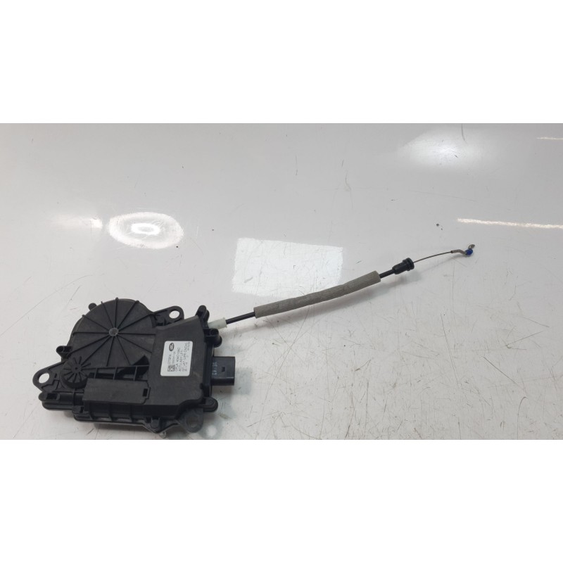 Recambio de motor cierre centralizado porton para jaguar f-pace 300 sport awd referencia OEM IAM CPLA404C10AC  