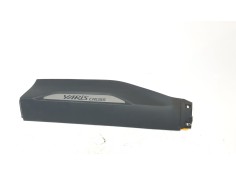 Recambio de moldura puerta trasera izquierda para toyota yaris cross hybrid fwd style referencia OEM IAM 750780D020  