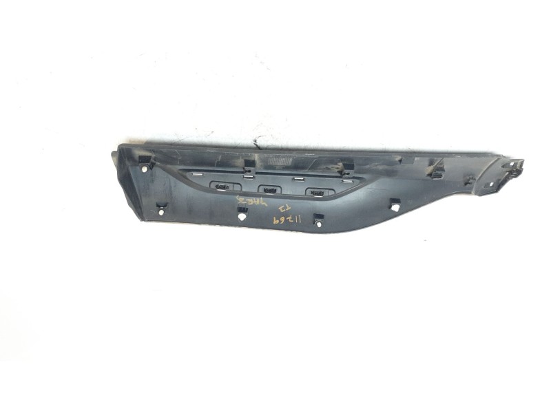 Recambio de moldura puerta trasera izquierda para toyota yaris cross hybrid fwd style referencia OEM IAM 750780D020  